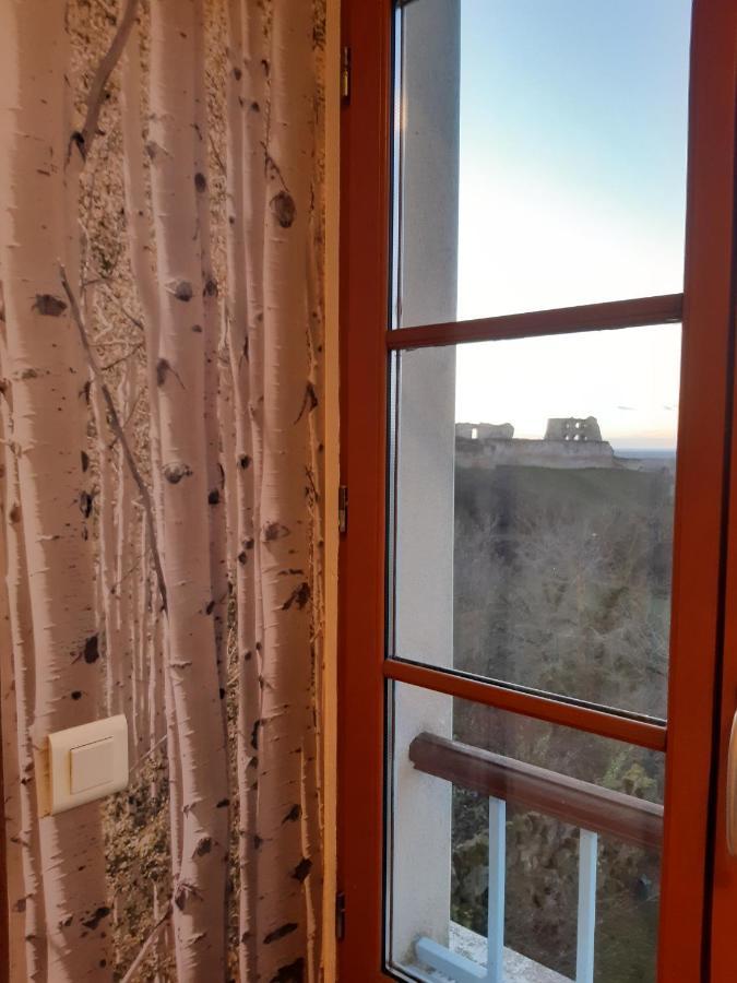 Chambres D'Hotes Sur La Courtine De Coucy Eksteriør billede